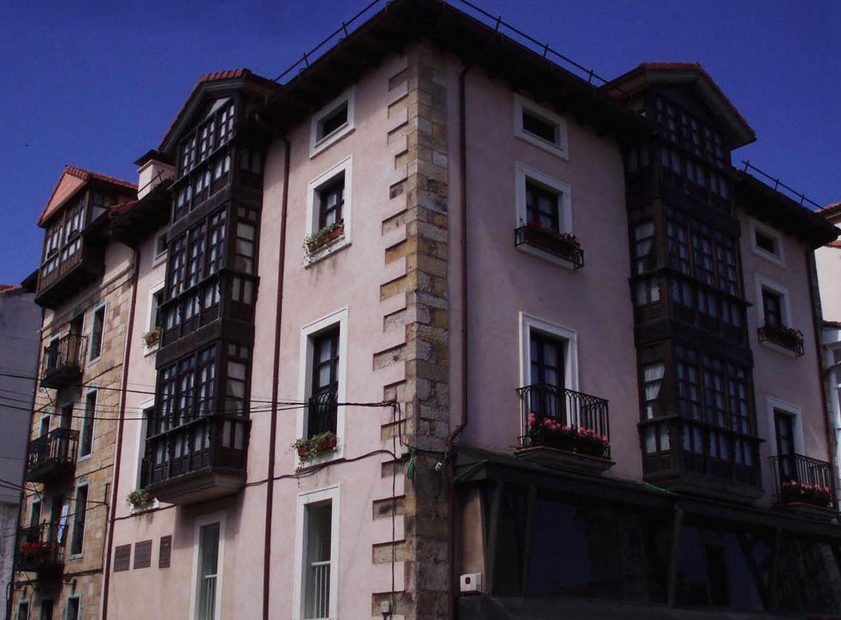 Apartamentos Ebro Рейноса Экстерьер фото