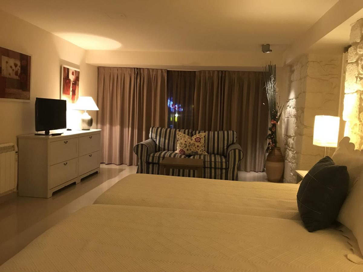 Apartamentos Ebro Рейноса Экстерьер фото